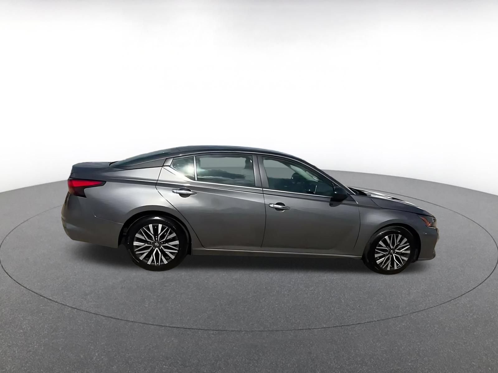 Thumbnail: 2025 Nissan Altima - 14