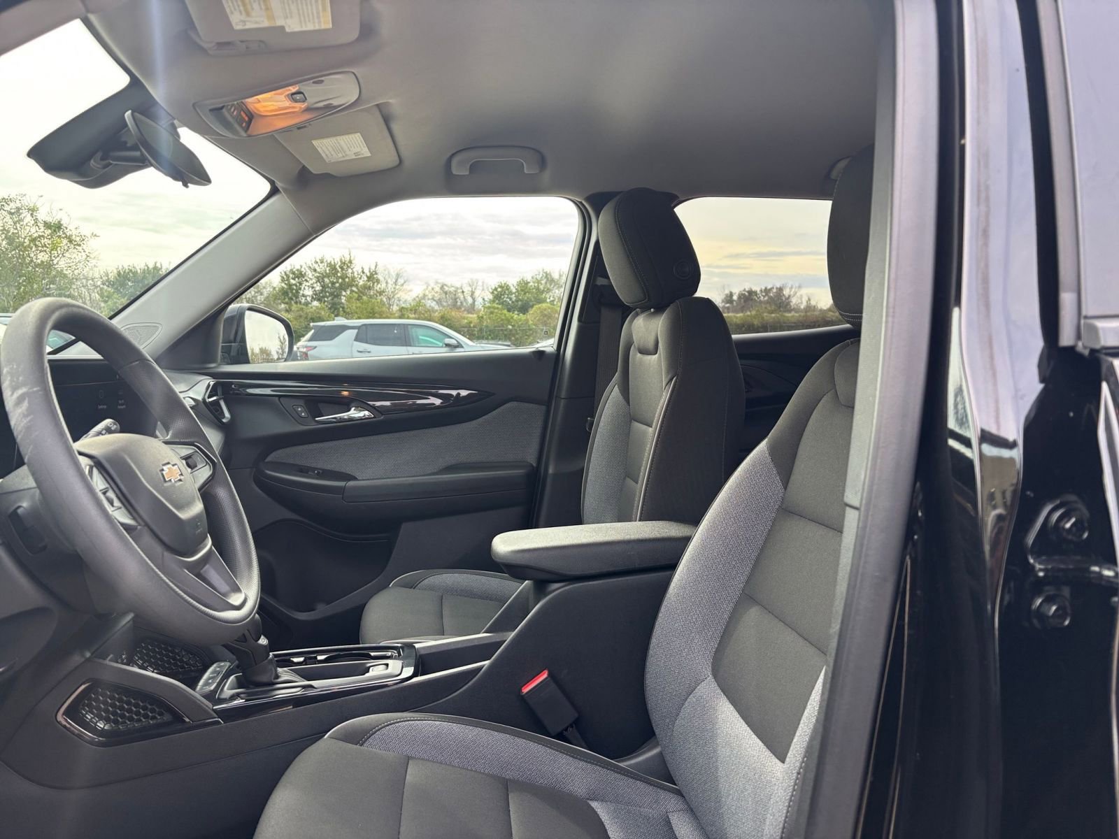 Thumbnail: 2025 Chevrolet TrailBlazer - 24