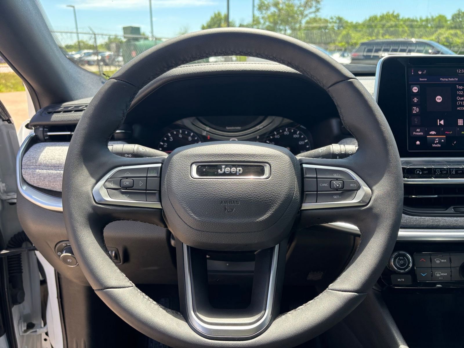 Thumbnail: 2025 Jeep Compass - 27