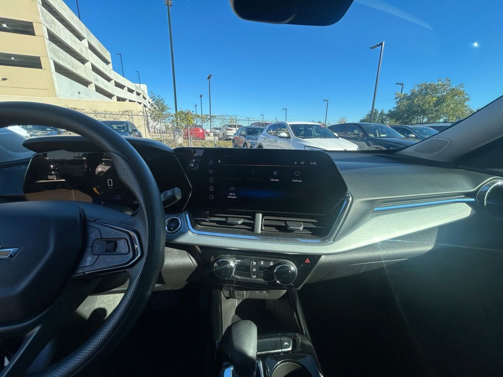 Thumbnail: 2025 Chevrolet Trax - 31