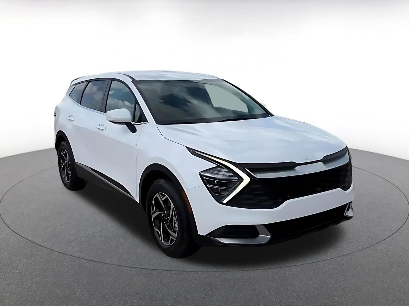 Thumbnail: 2025 Kia Sportage - 3