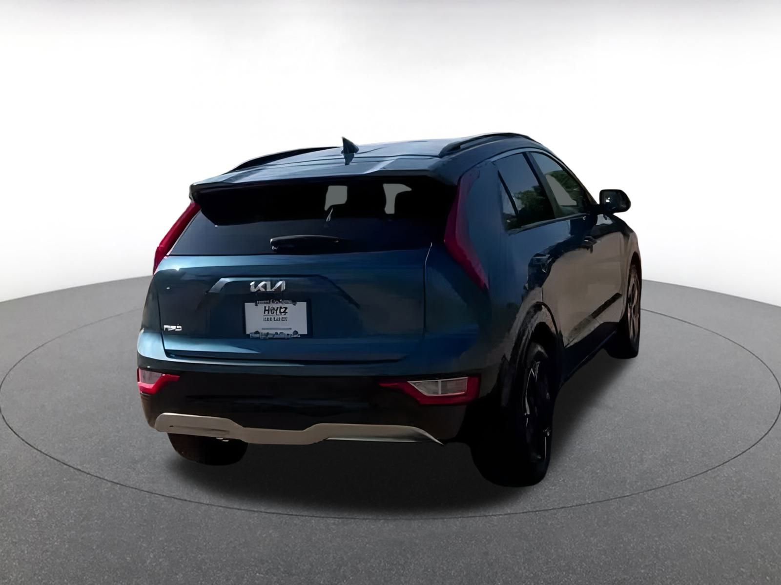 Thumbnail: 2023 Kia Niro - 12