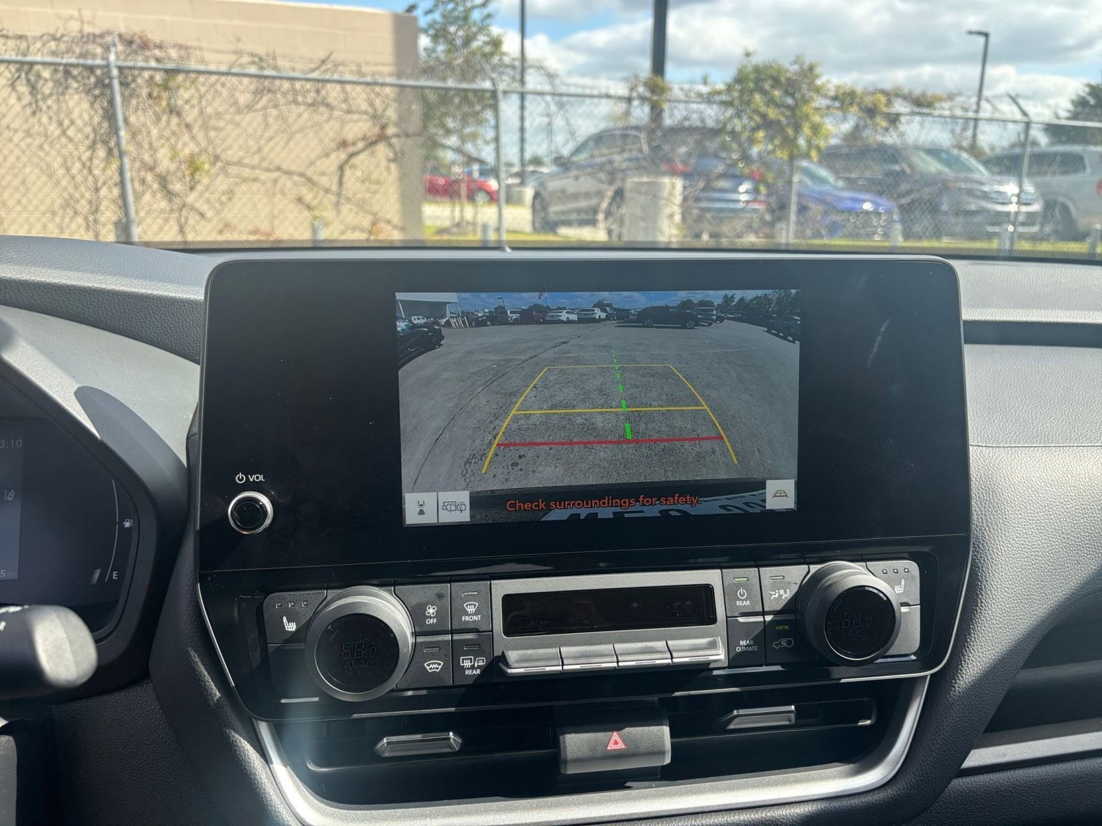 Thumbnail: 2025 Toyota Grand Highlander - 17