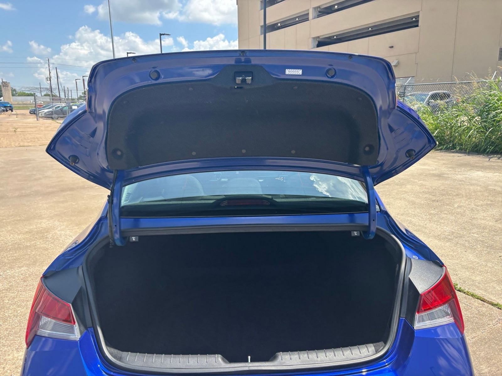 Thumbnail: 2024 Hyundai Elantra - 24