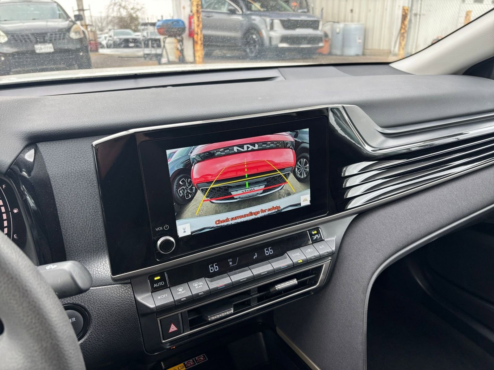 Thumbnail: 2025 Toyota Camry - 17