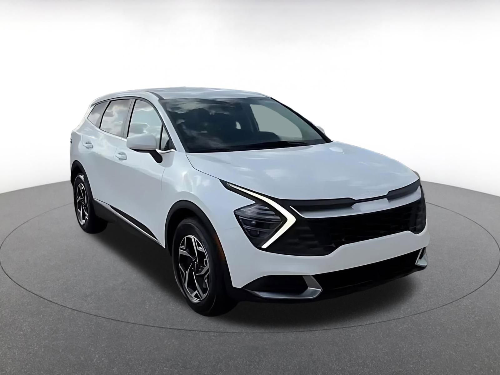 Thumbnail: 2025 Kia Sportage - 3