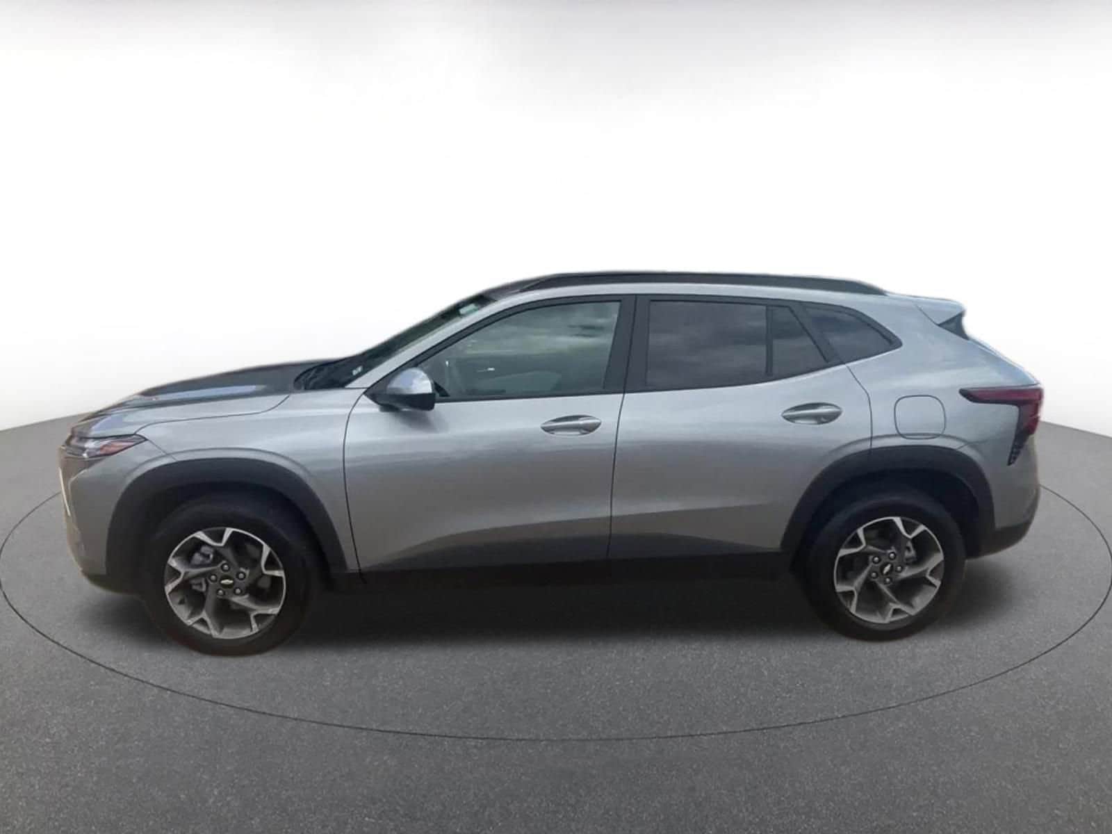 Thumbnail: 2025 Chevrolet Trax - 9