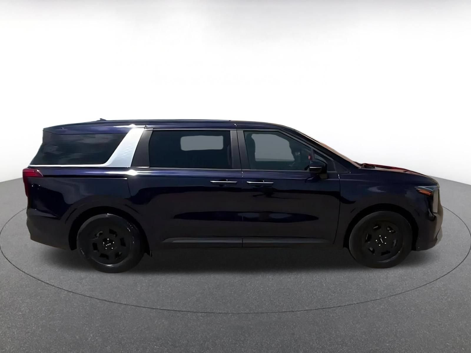 Thumbnail: 2026 Kia Carnival - 16