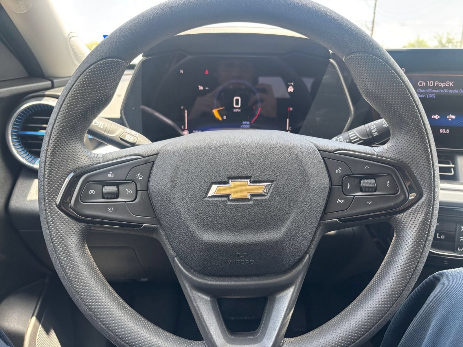 Thumbnail: 2025 Chevrolet Trax - 26