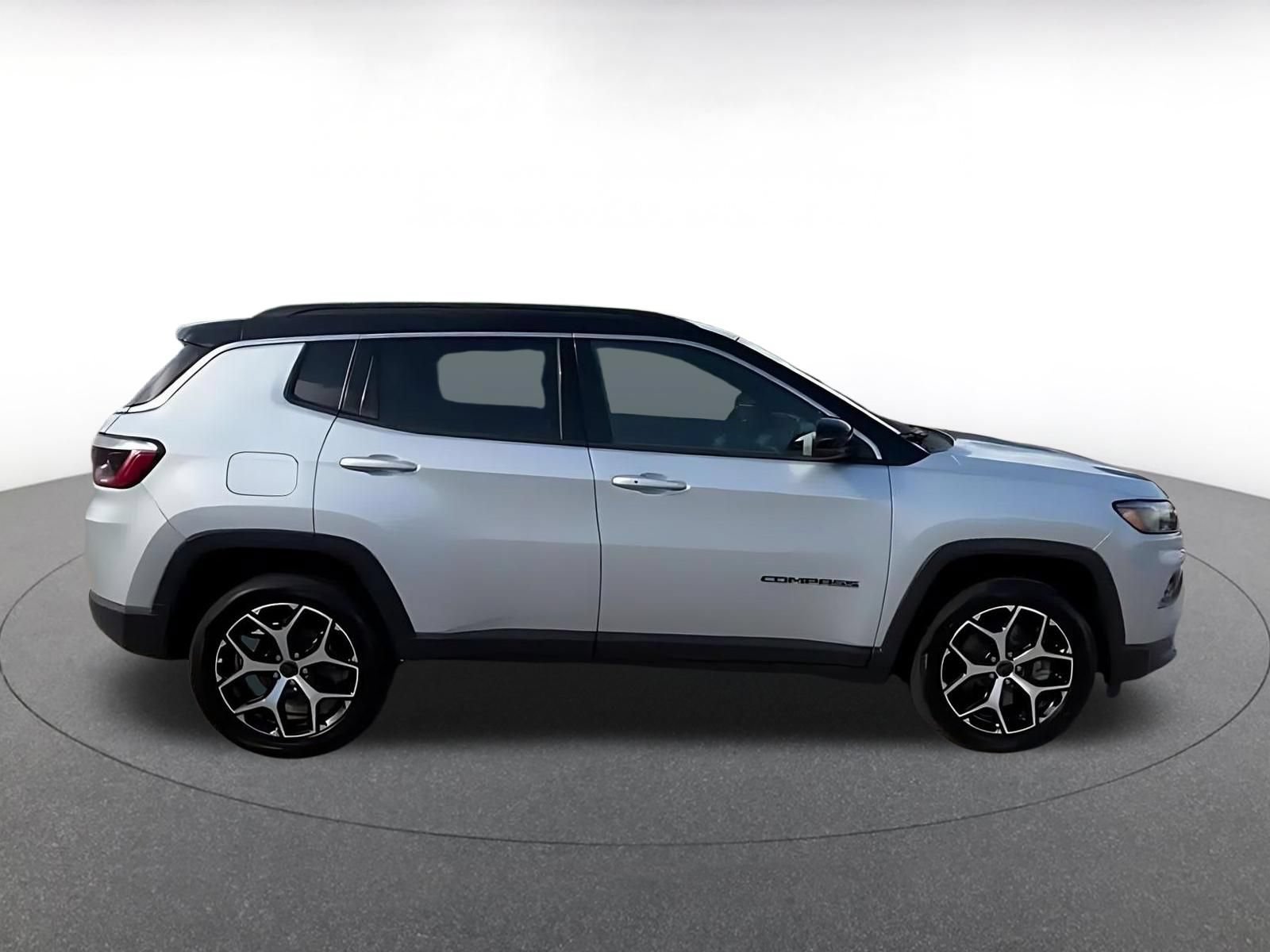 Thumbnail: 2025 Jeep Compass - 16
