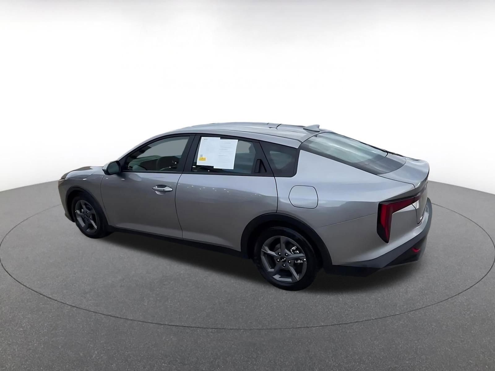 Thumbnail: 2025 Kia K4 - 10