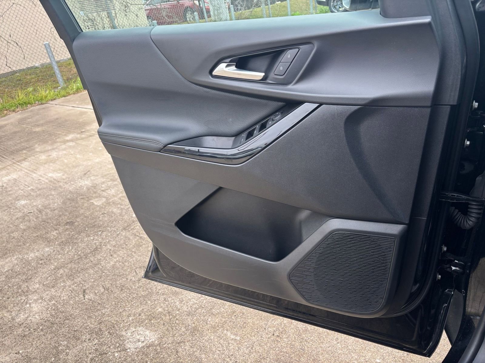 Thumbnail: 2025 Chevrolet Equinox - 18