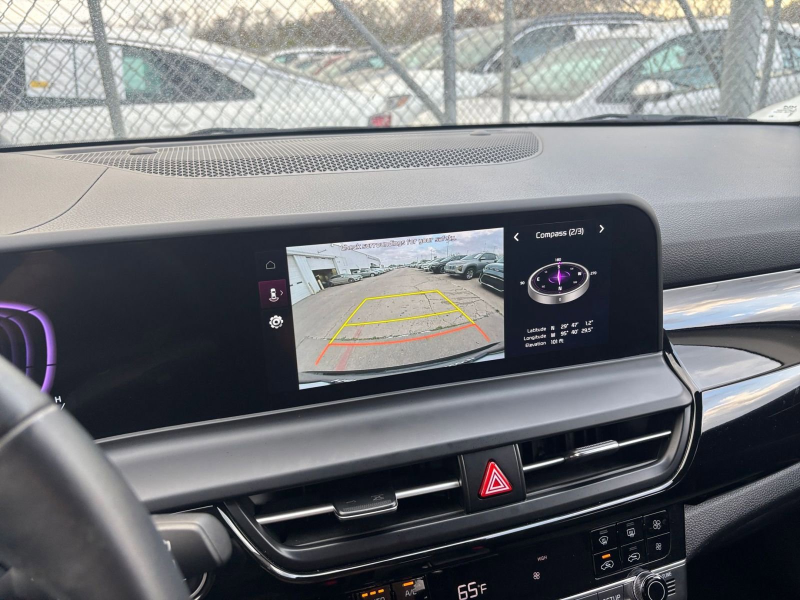 Thumbnail: 2025 Kia Seltos - 24