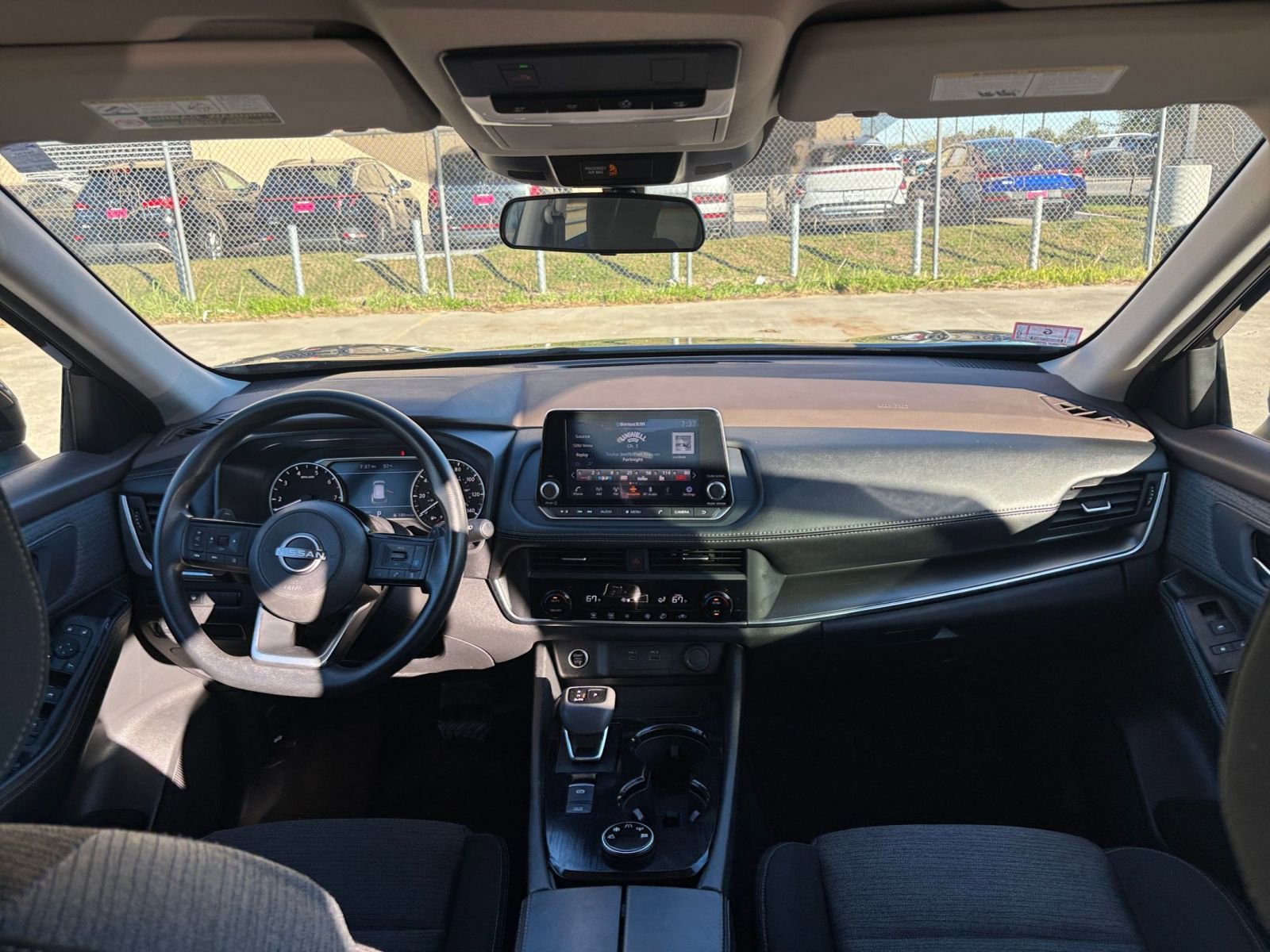 Thumbnail: 2023 Nissan Rogue - 33