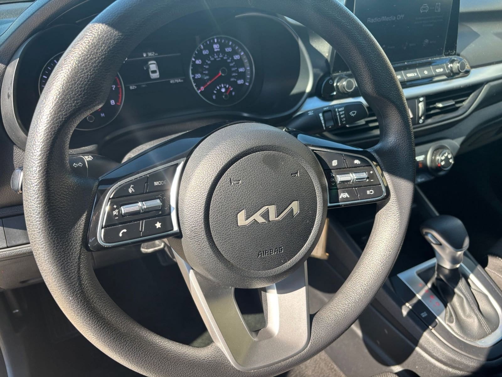 Thumbnail: 2024 Kia Forte - 25