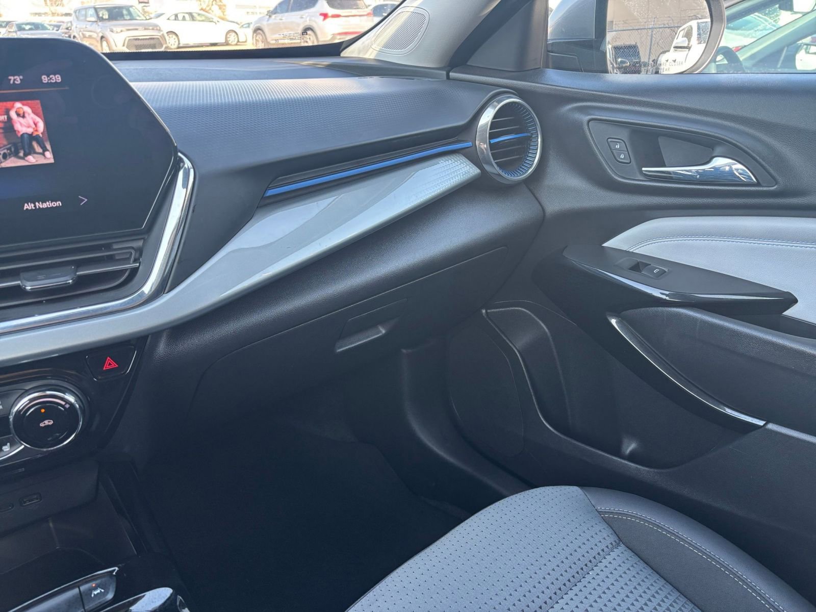 Thumbnail: 2025 Chevrolet Trax - 34