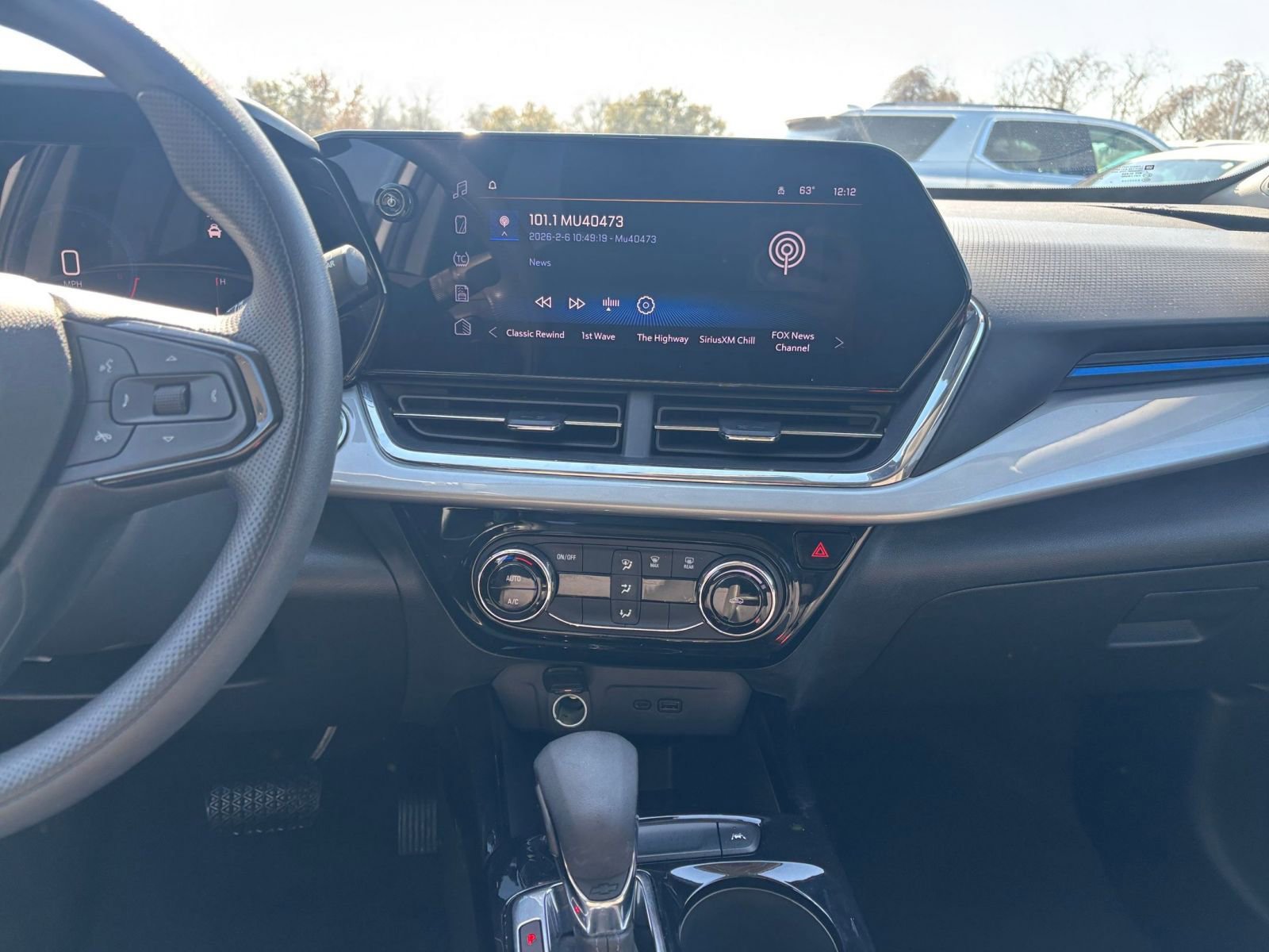 Thumbnail: 2025 Chevrolet Trax - 17