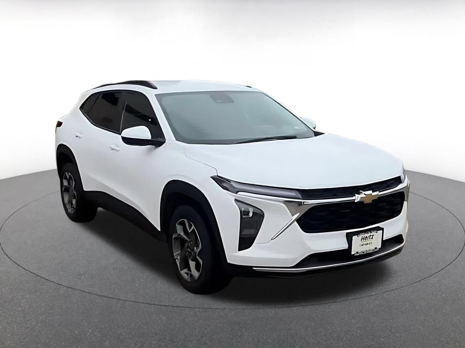 Thumbnail: 2025 Chevrolet Trax - 3