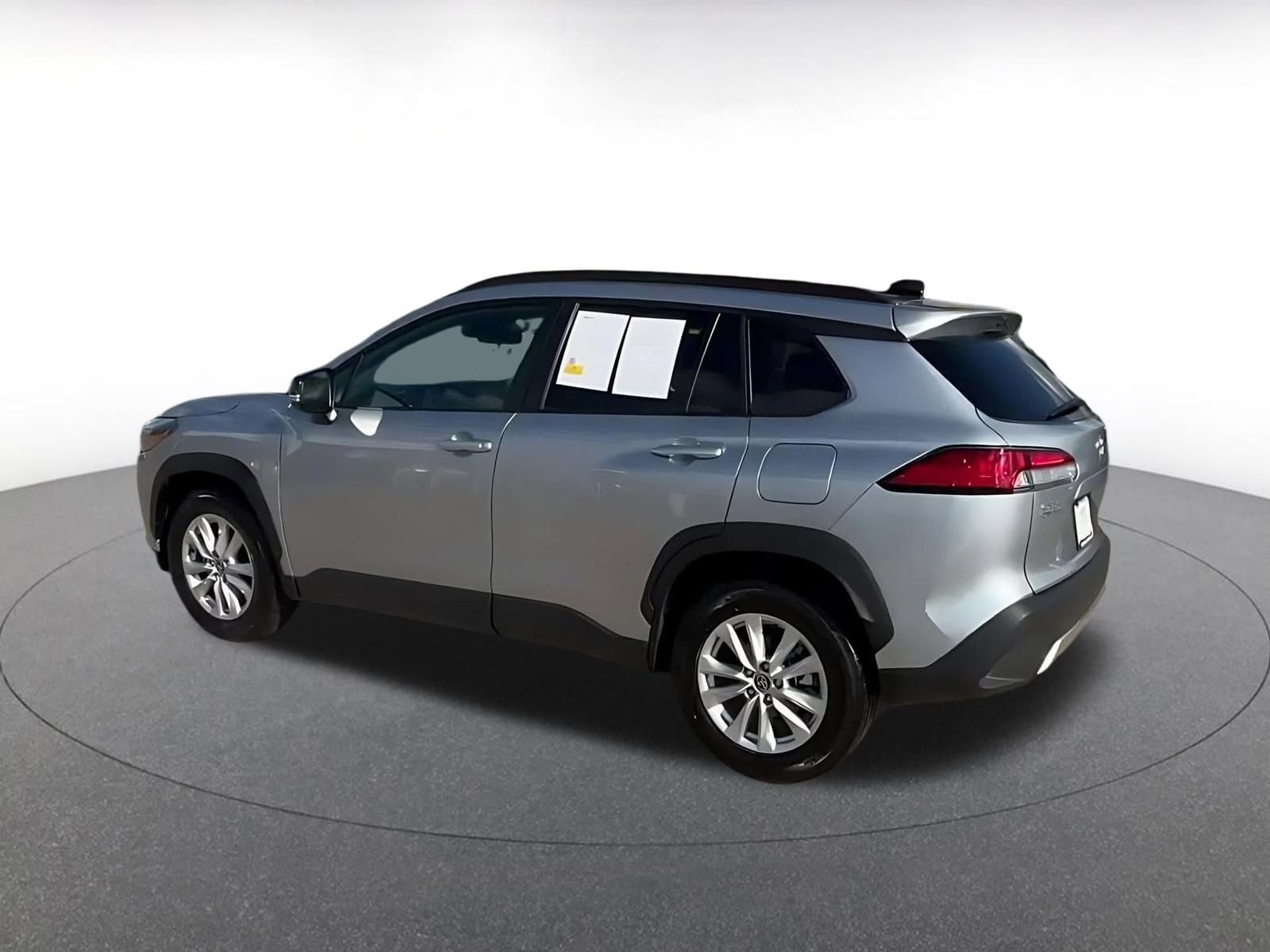 Thumbnail: 2025 Toyota Corolla Cross - 9