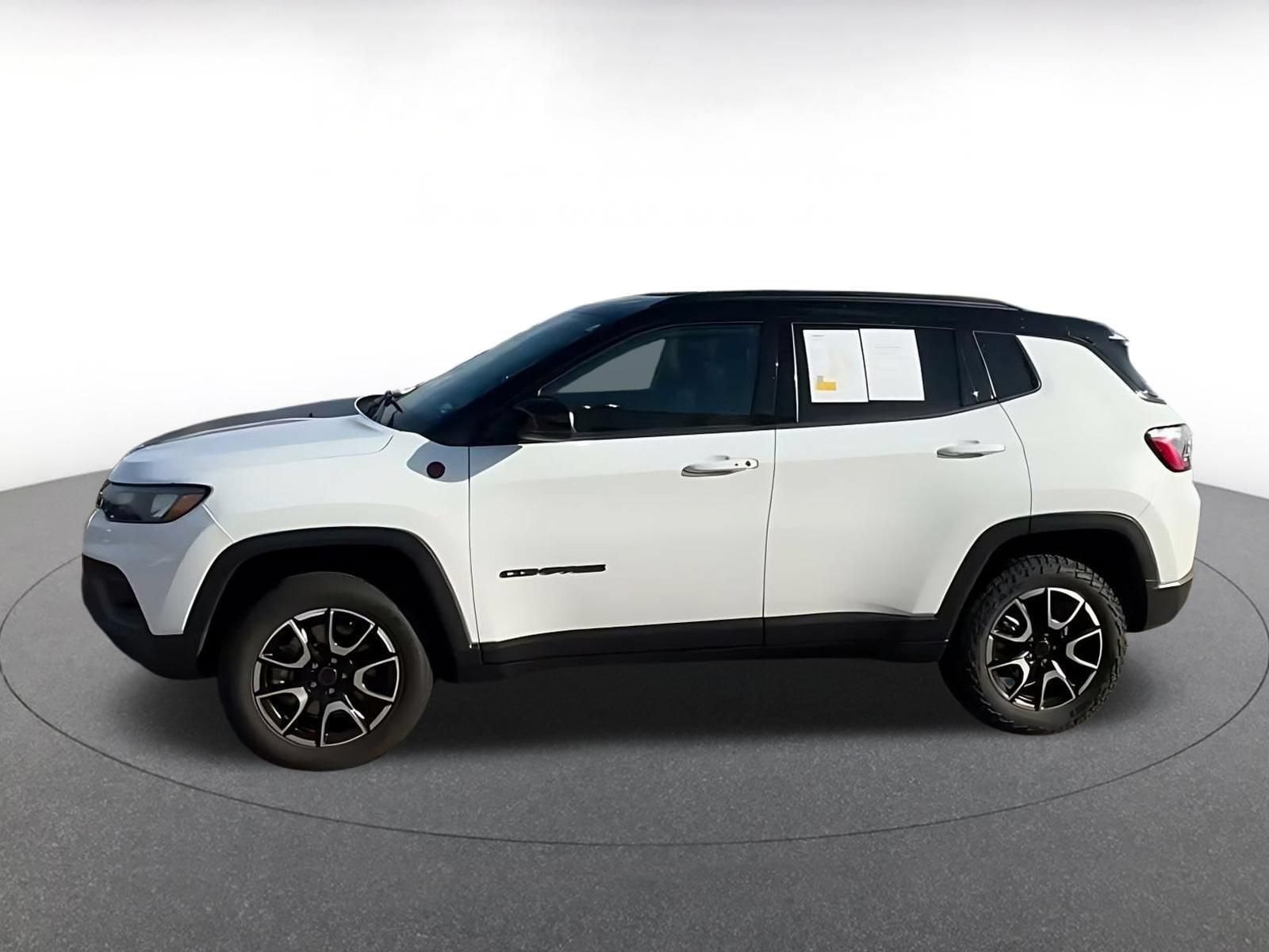 Thumbnail: 2025 Jeep Compass - 9