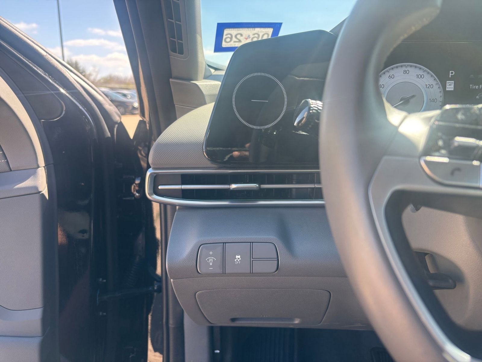 Thumbnail: 2025 Hyundai Elantra - 35