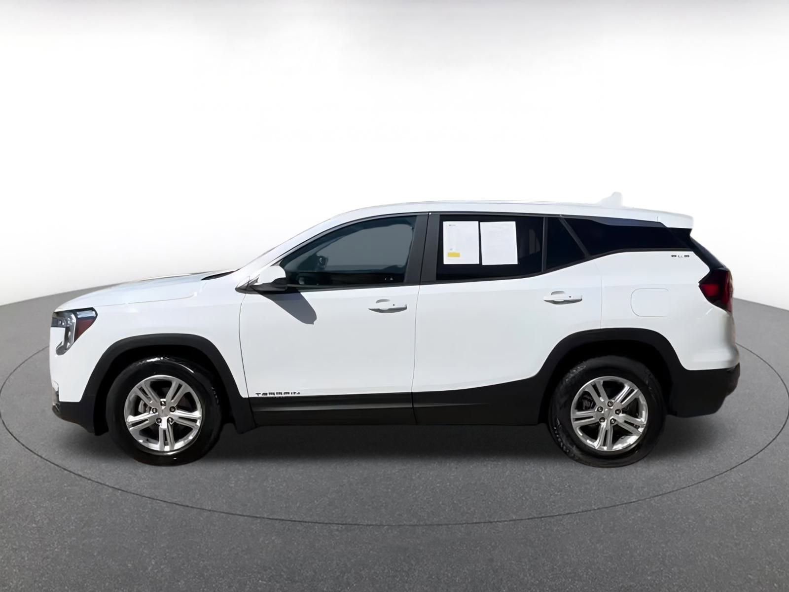 Thumbnail: 2024 GMC Terrain - 9