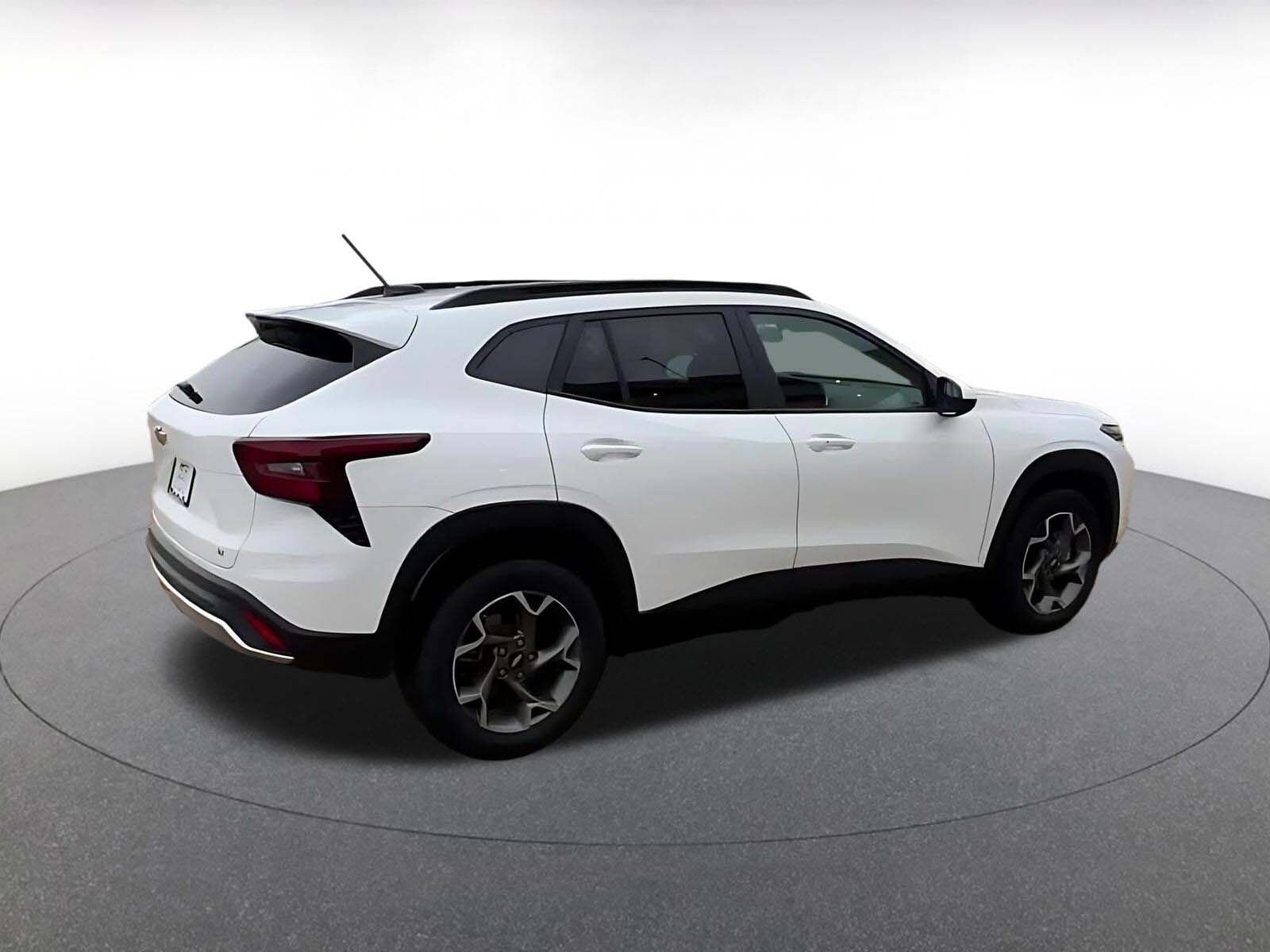 Thumbnail: 2025 Chevrolet Trax - 13