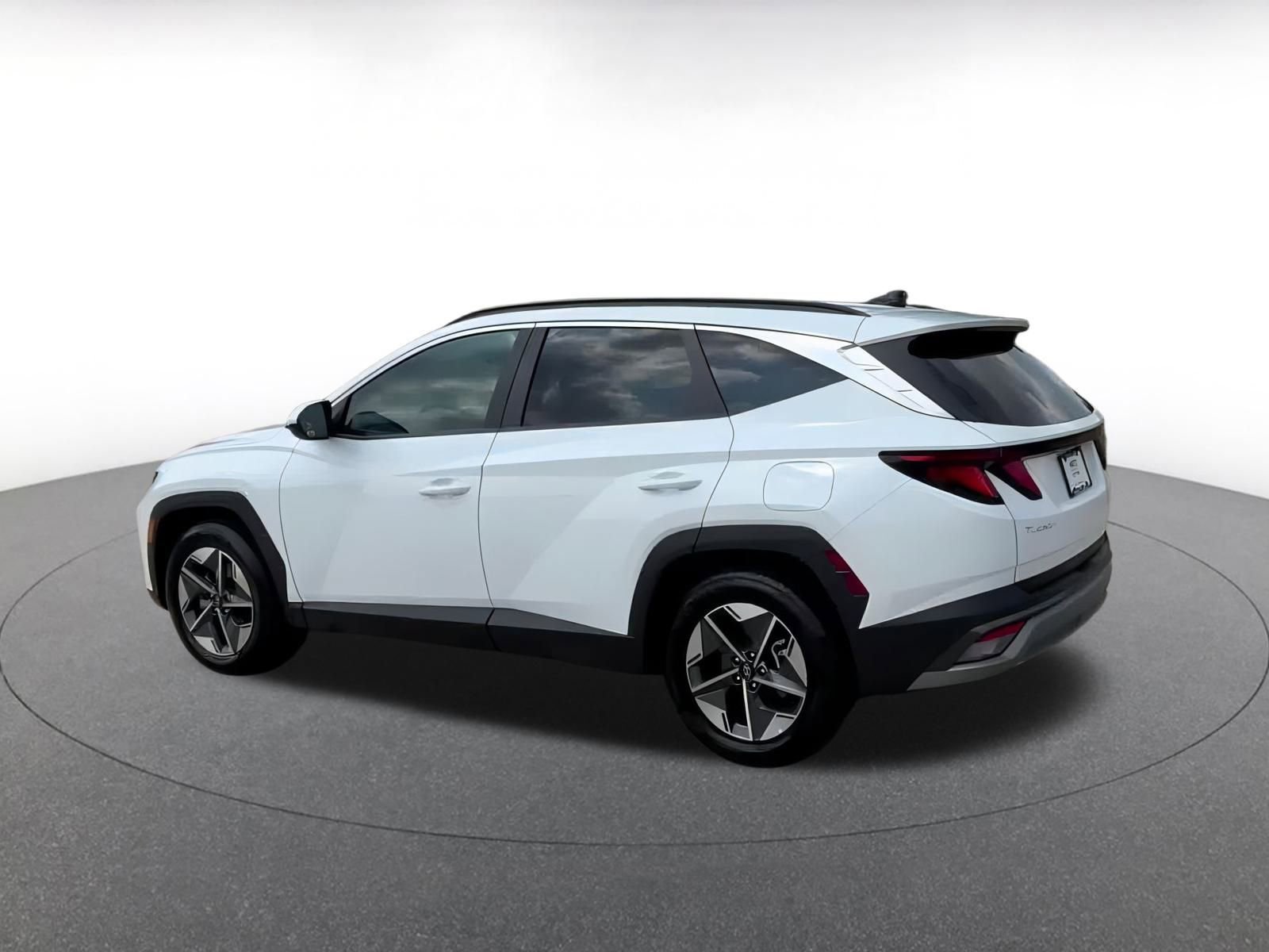 Thumbnail: 2025 Hyundai Tucson - 10