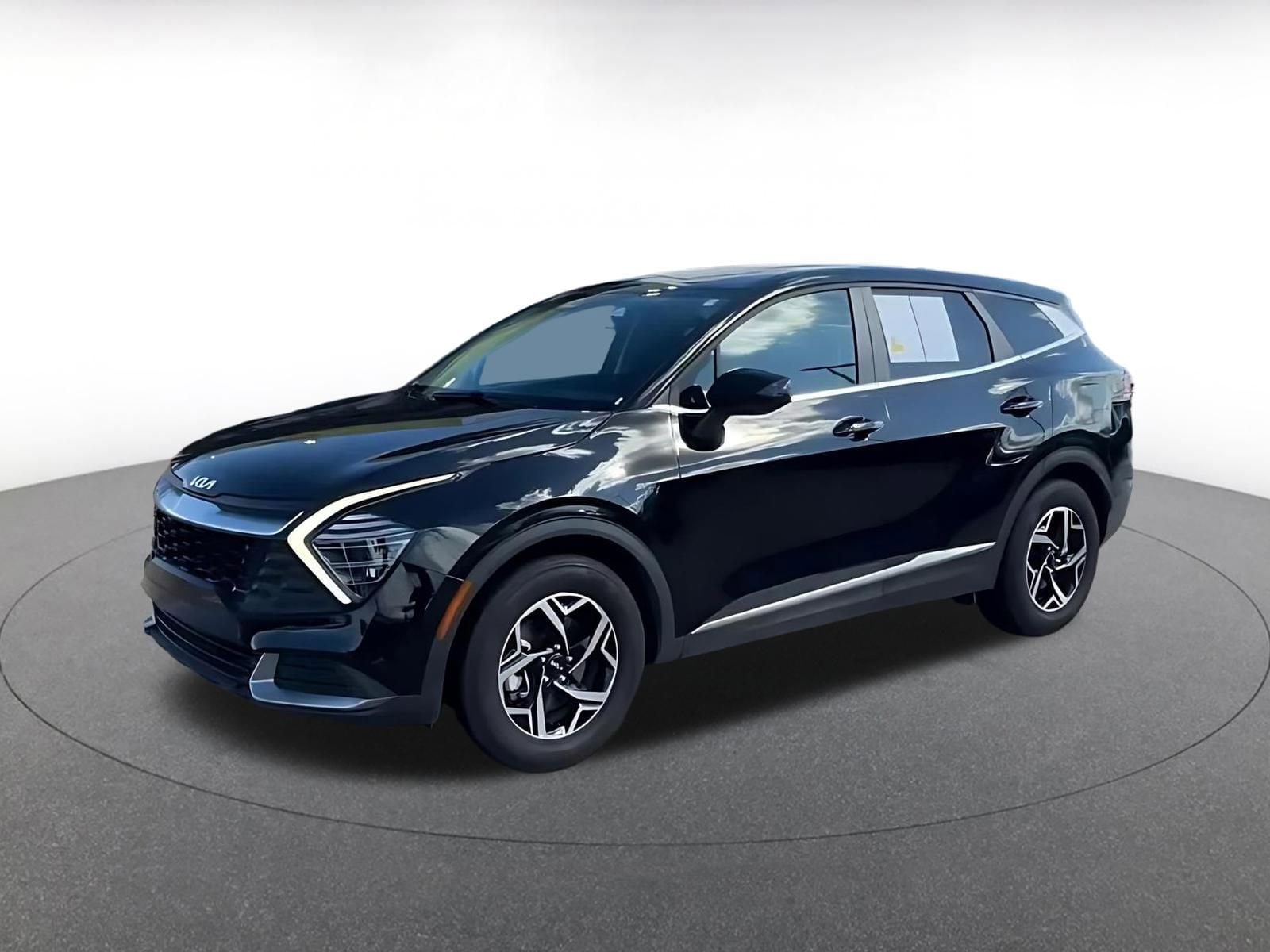 Thumbnail: 2025 Kia Sportage - 8