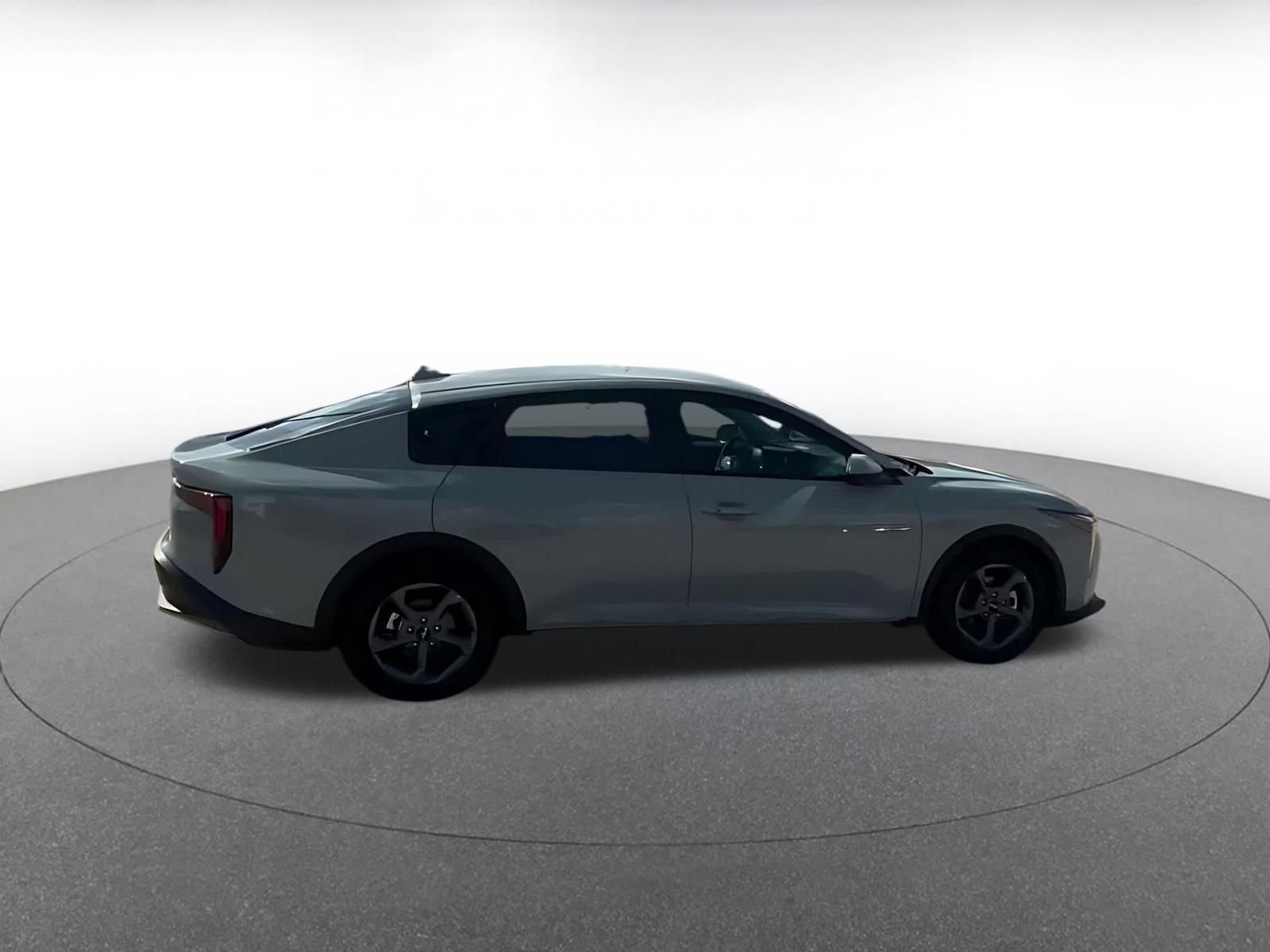 Thumbnail: 2025 Kia K4 - 10