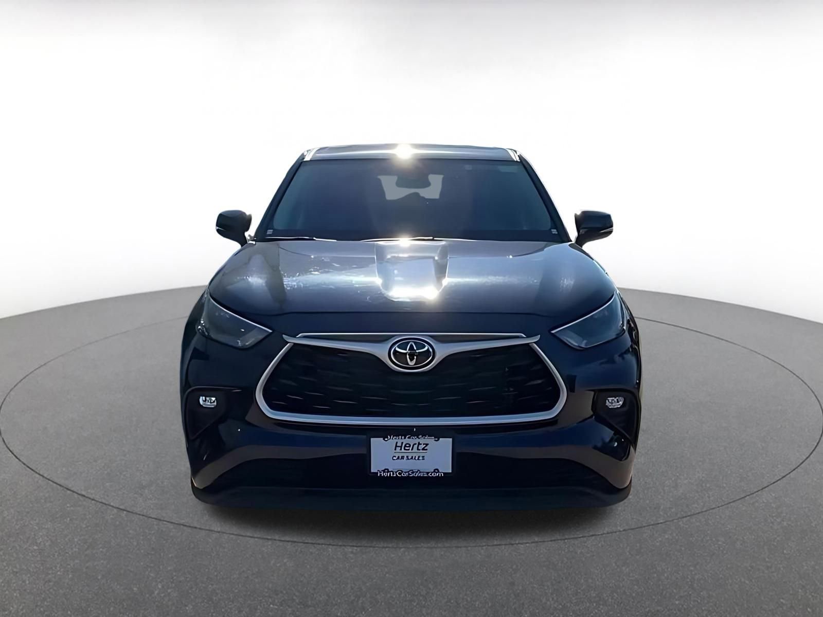 Thumbnail: 2025 Toyota Highlander - 4