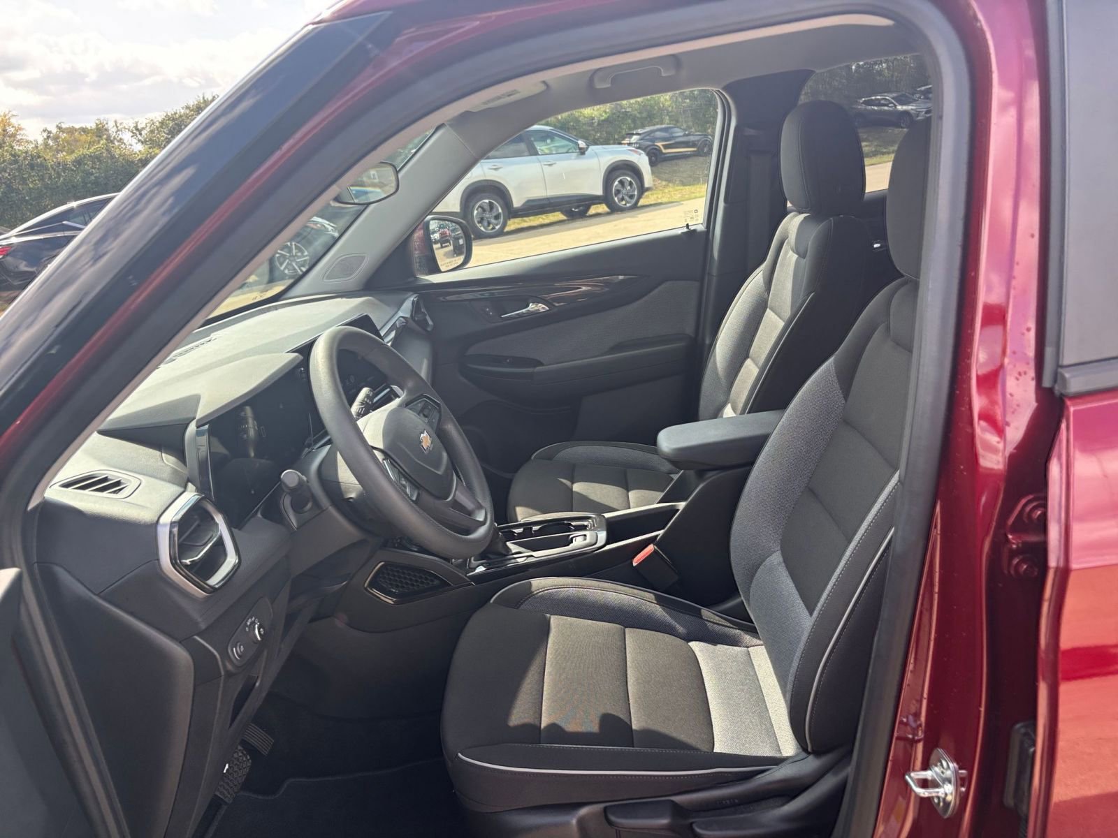 Thumbnail: 2025 Chevrolet TrailBlazer - 24