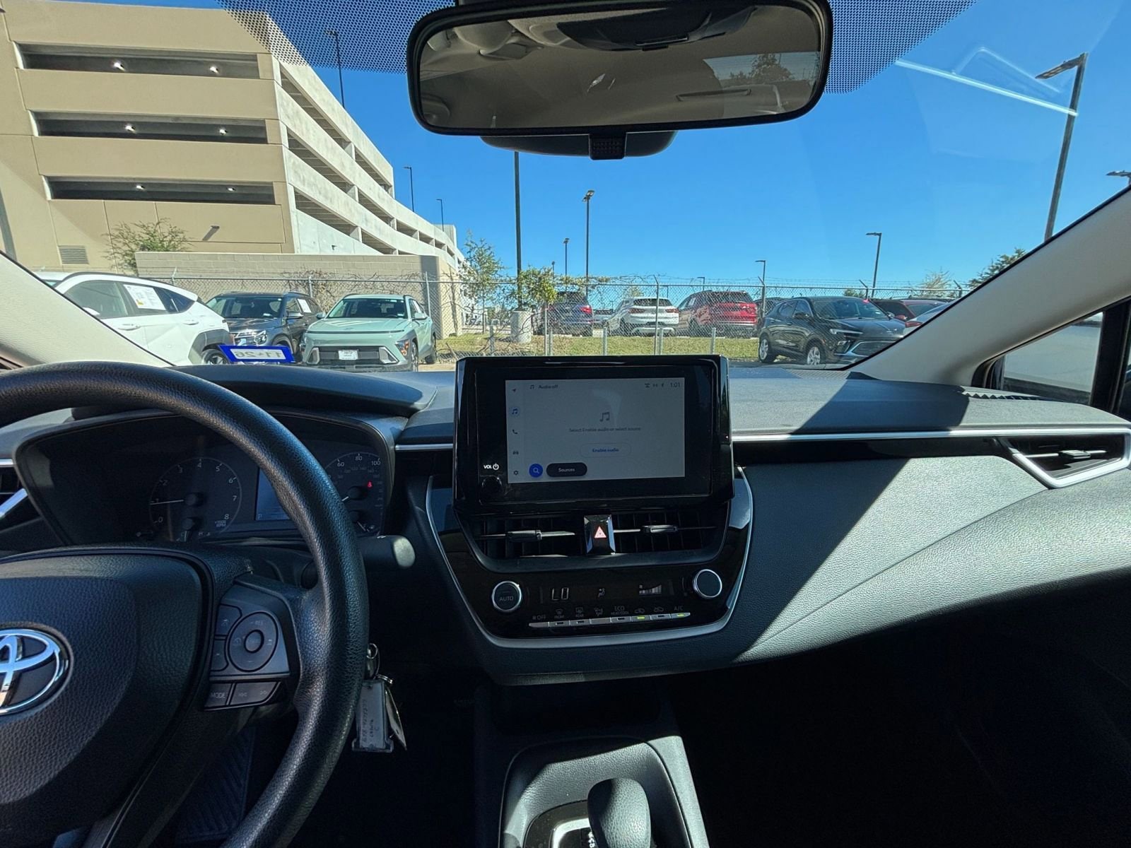 Thumbnail: 2025 Toyota Corolla - 31