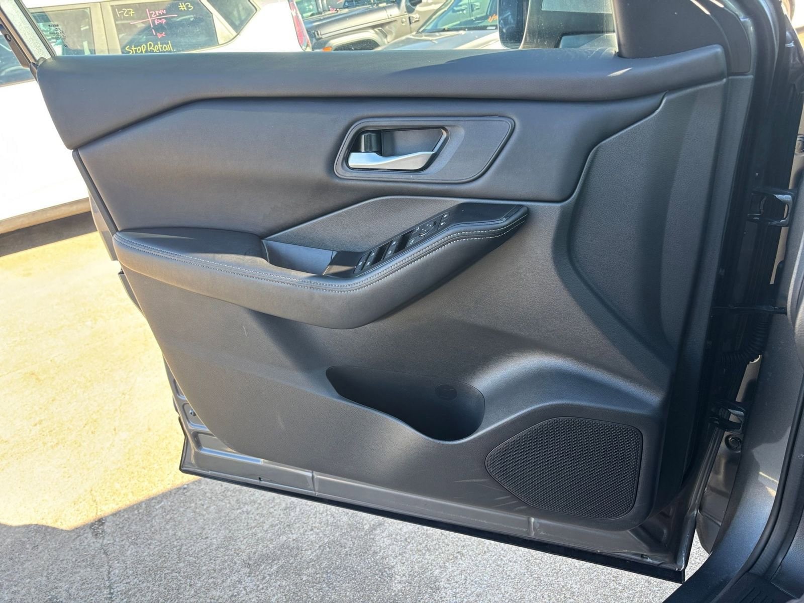 Thumbnail: 2025 Nissan Rogue - 18