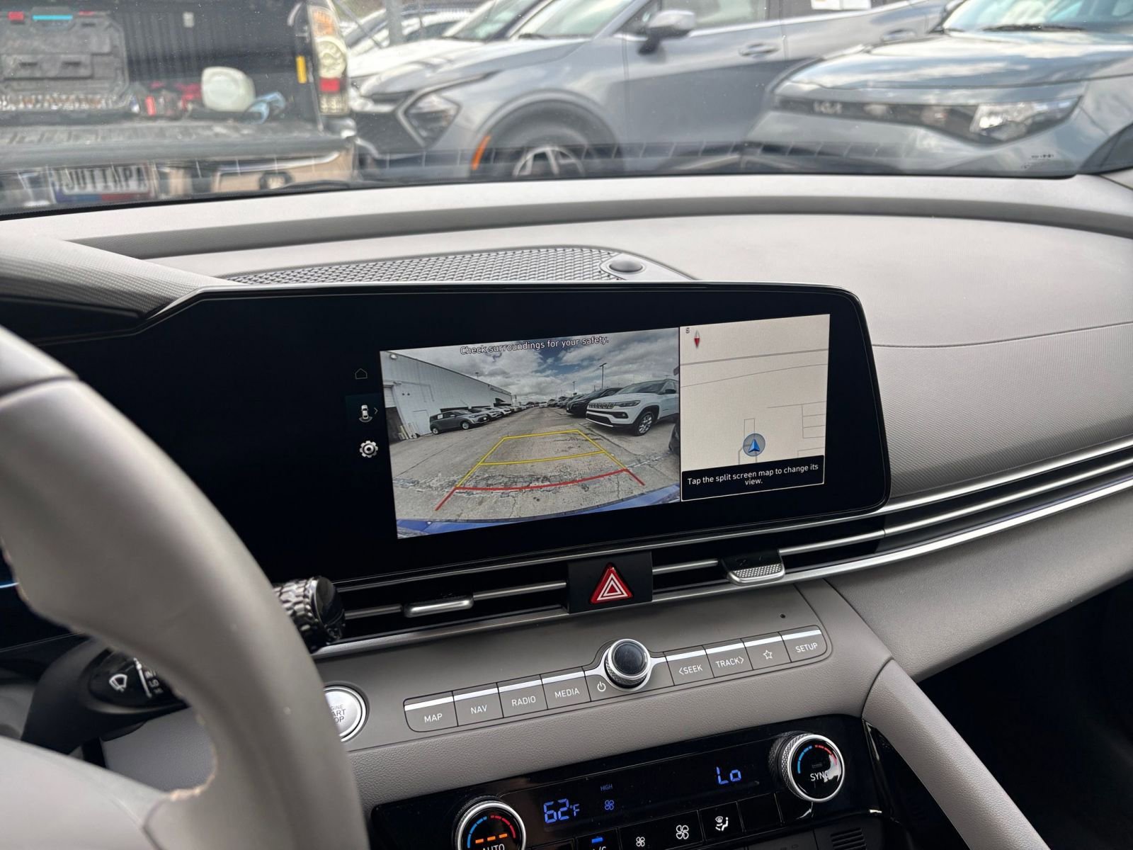 Thumbnail: 2025 Hyundai Elantra - 23