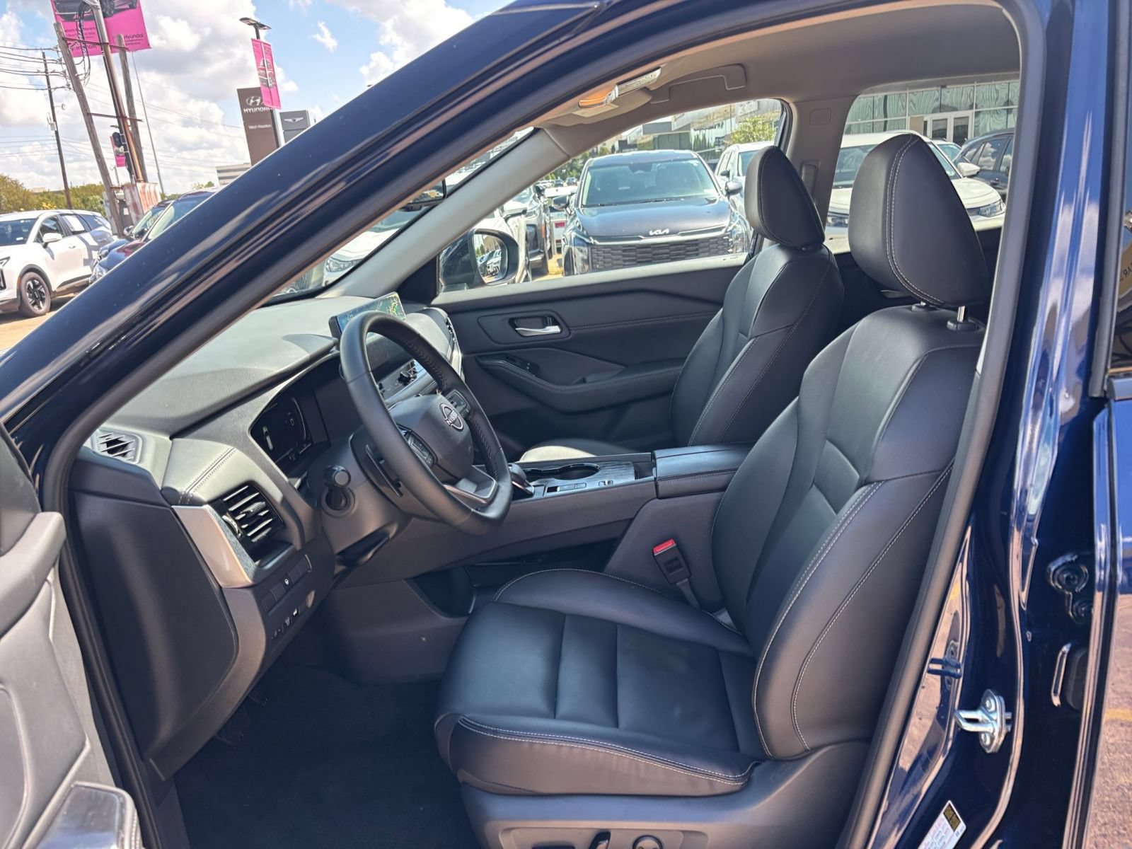 Thumbnail: 2026 Nissan Rogue - 29