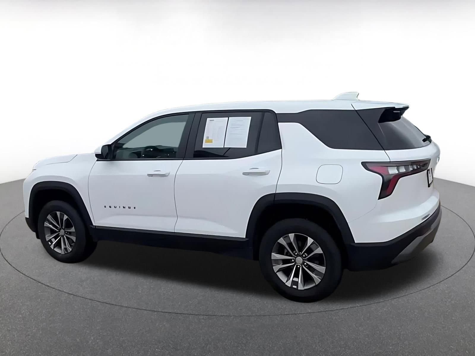 Thumbnail: 2025 Chevrolet Equinox - 10