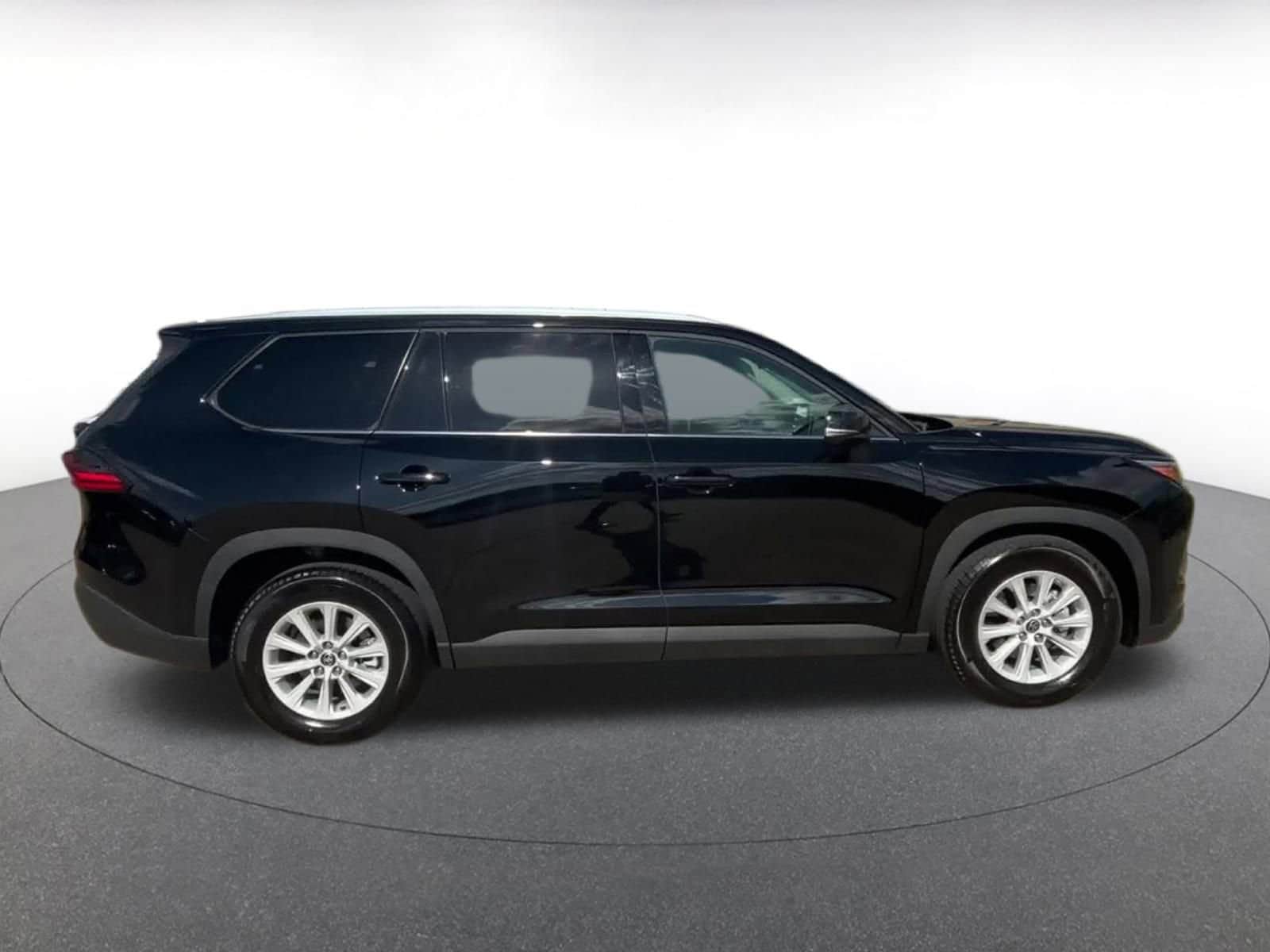 Thumbnail: 2025 Toyota Grand Highlander - 16