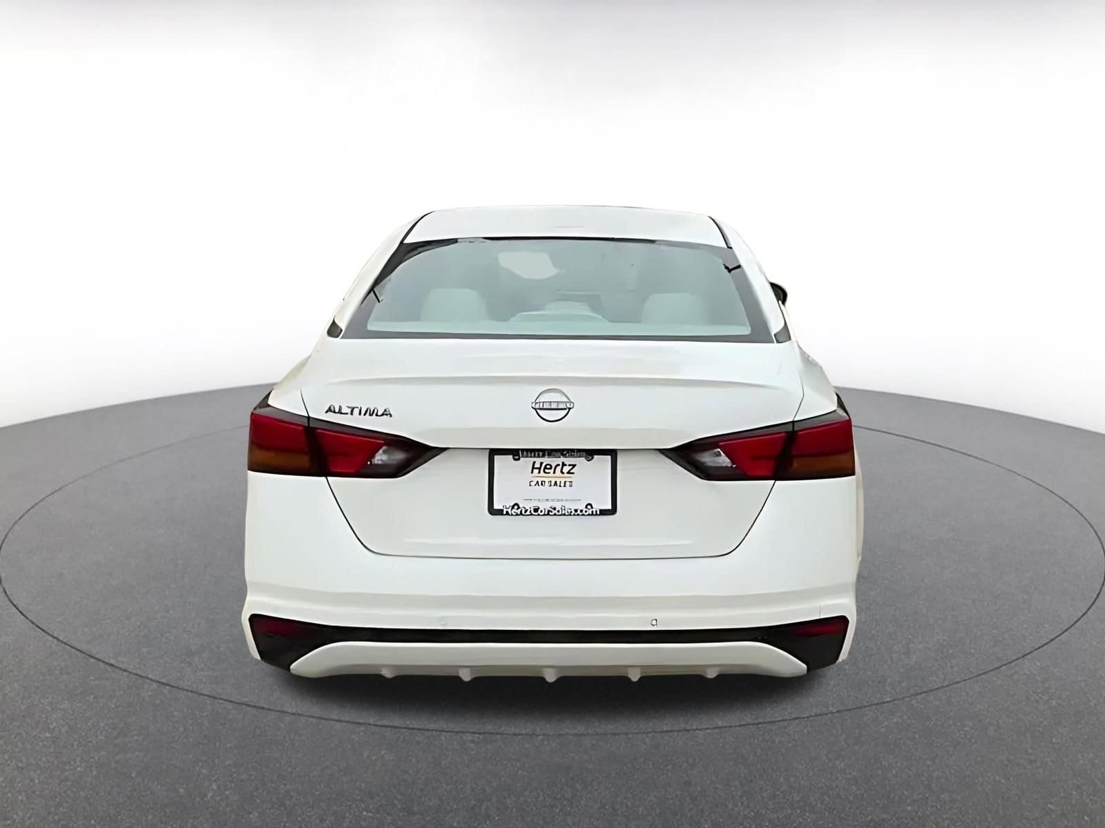 Thumbnail: 2025 Nissan Altima - 12