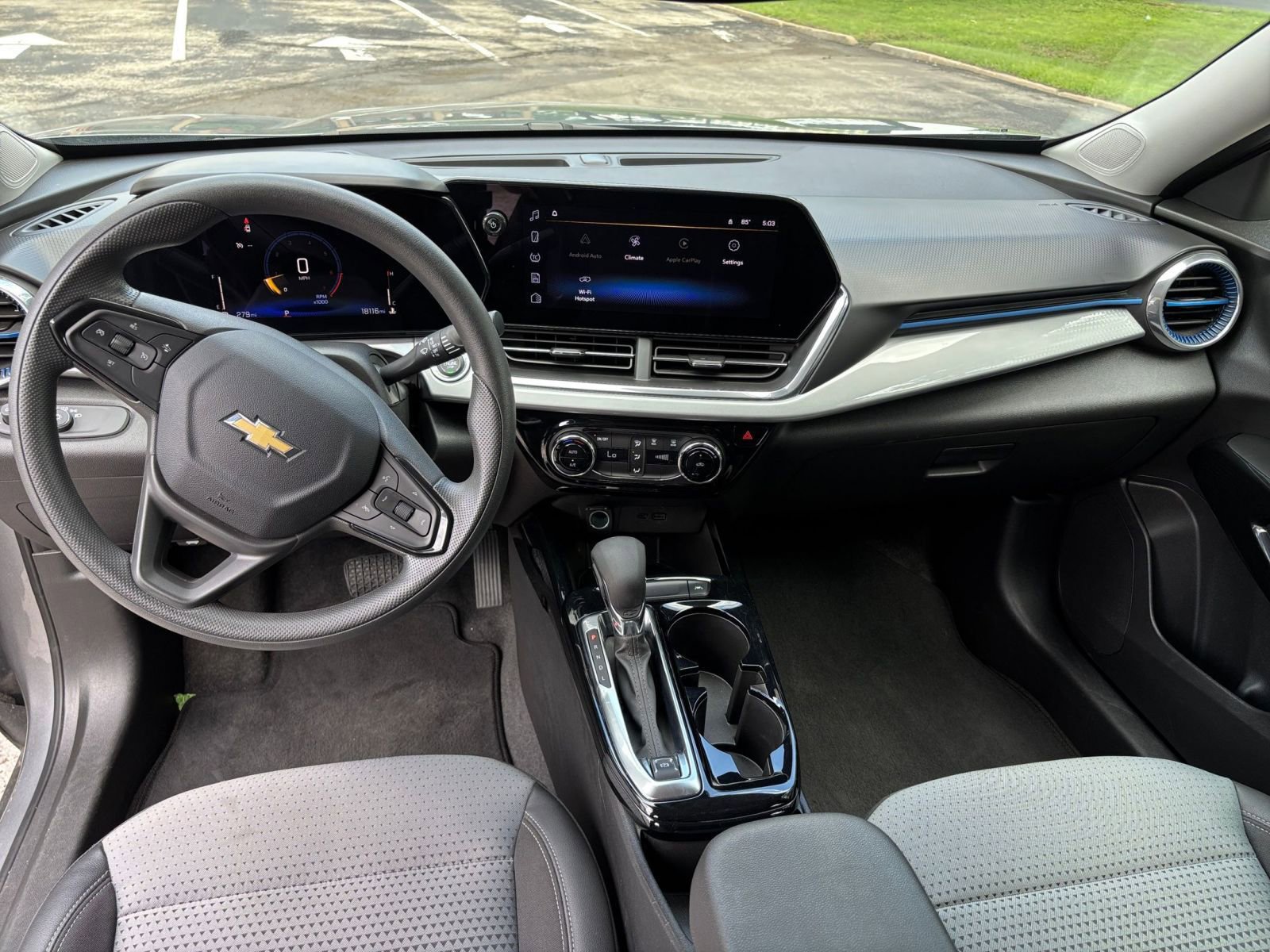 Thumbnail: 2025 Chevrolet Trax - 28
