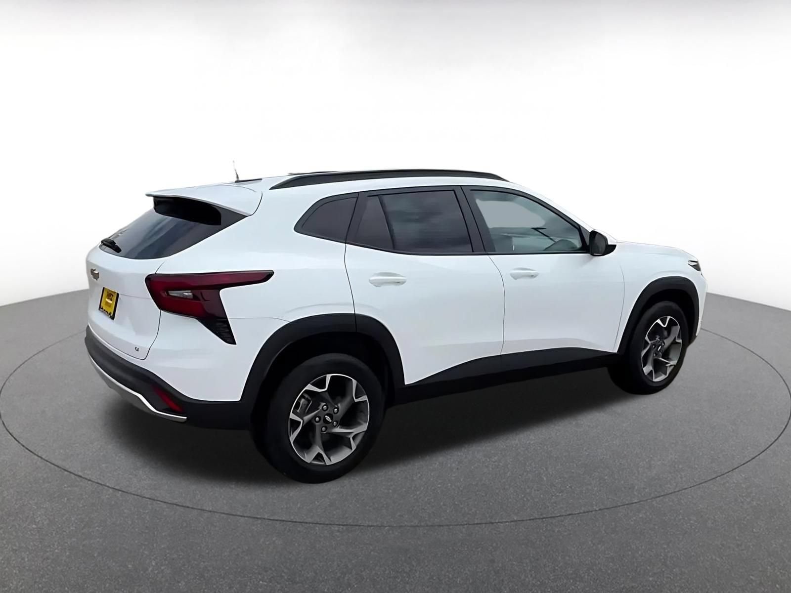 Thumbnail: 2025 Chevrolet Trax - 12