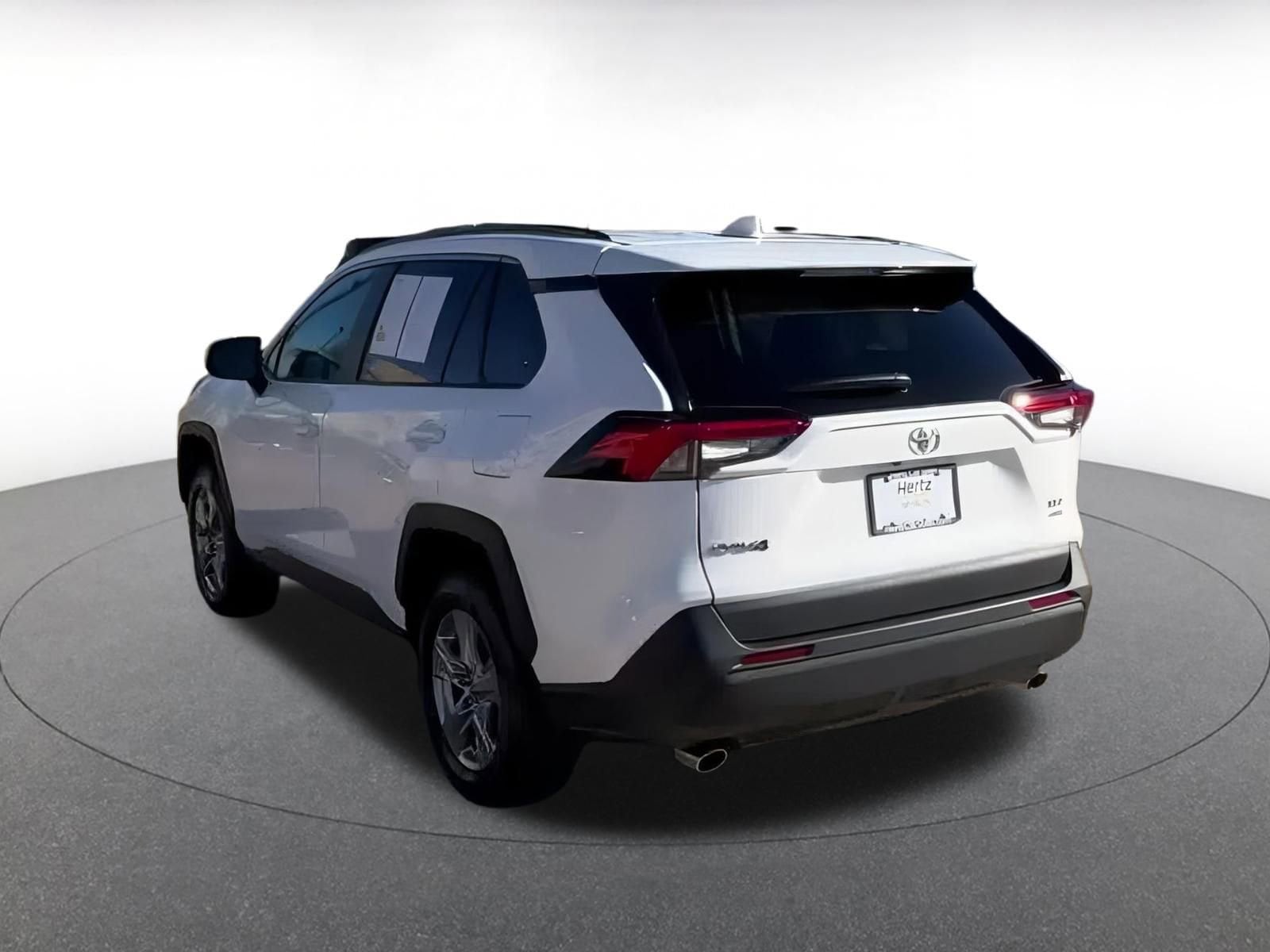 Thumbnail: 2025 Toyota RAV4 - 15
