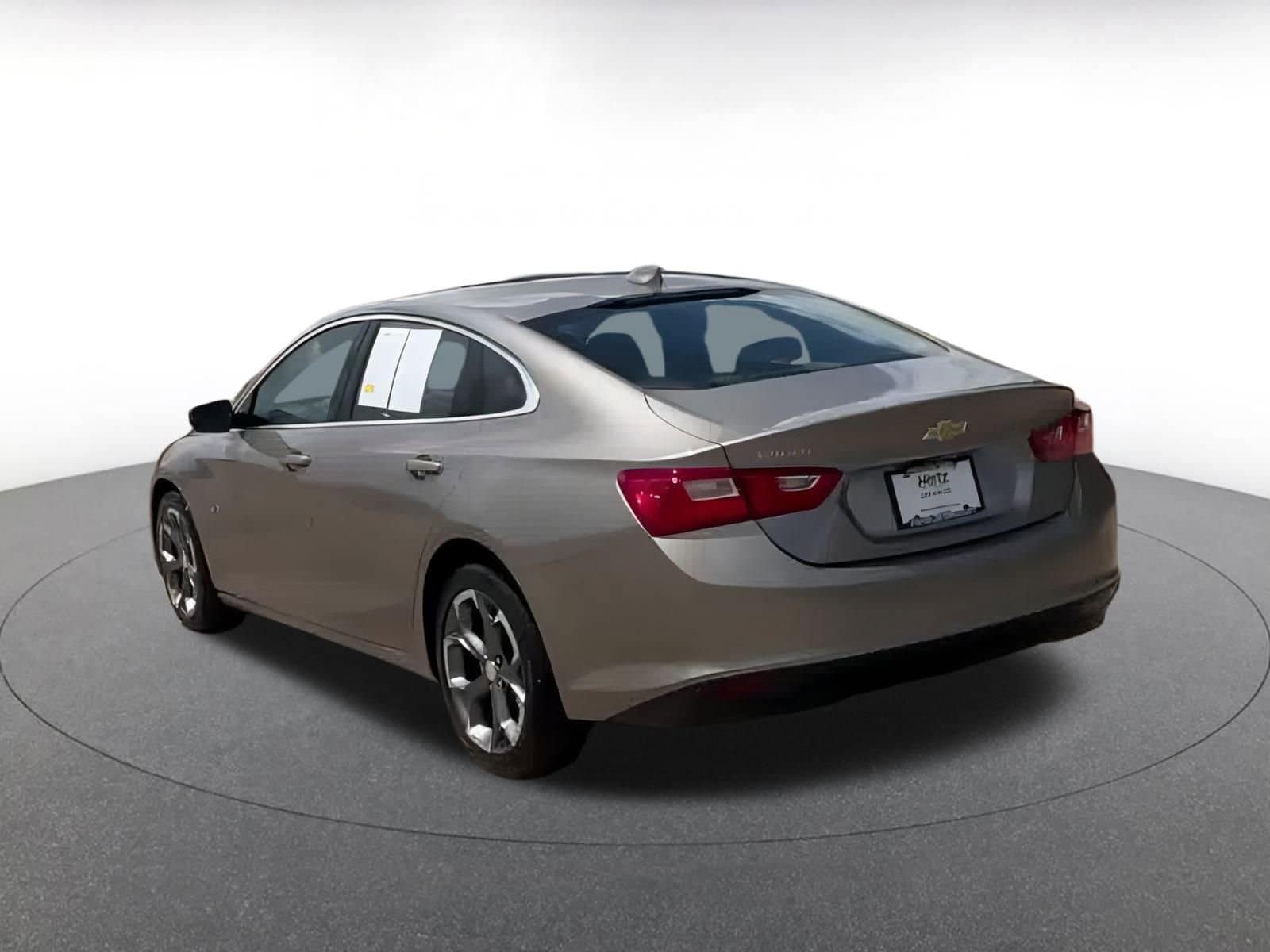 Thumbnail: 2024 Chevrolet Malibu - 8