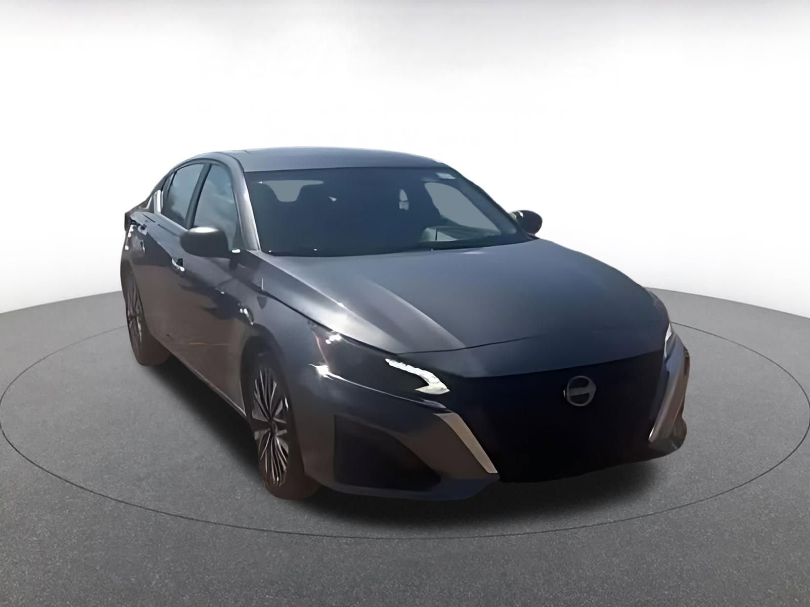 Thumbnail: 2025 Nissan Altima - 16