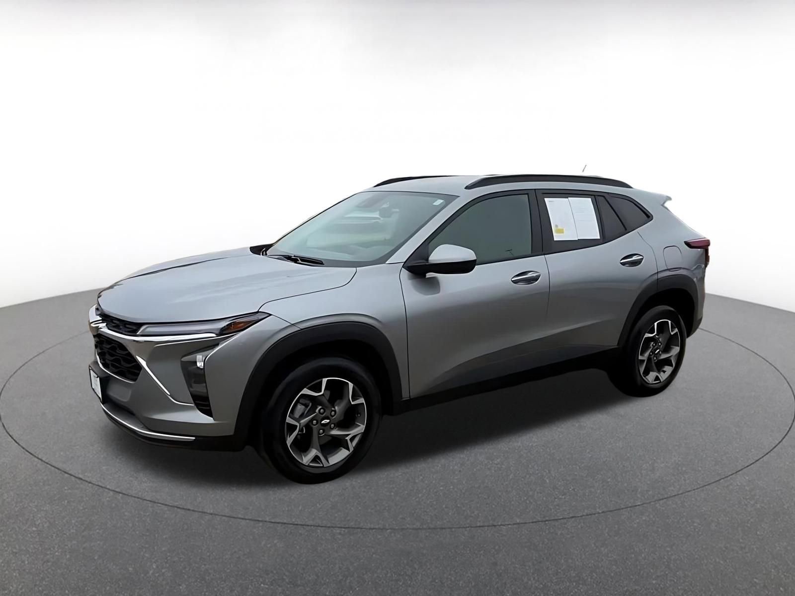 Thumbnail: 2025 Chevrolet Trax - 8