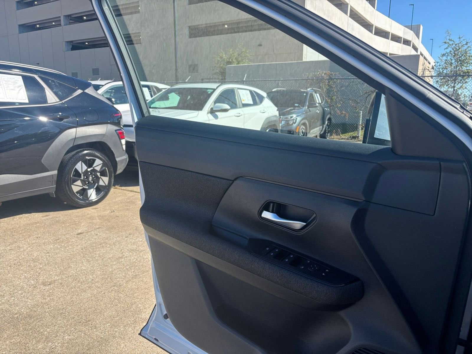 Thumbnail: 2025 Nissan Kicks - 20