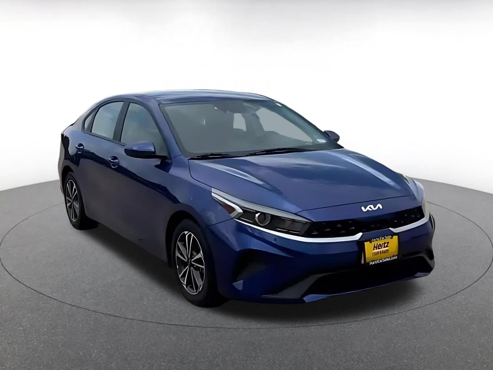 Thumbnail: 2024 Kia Forte - 3