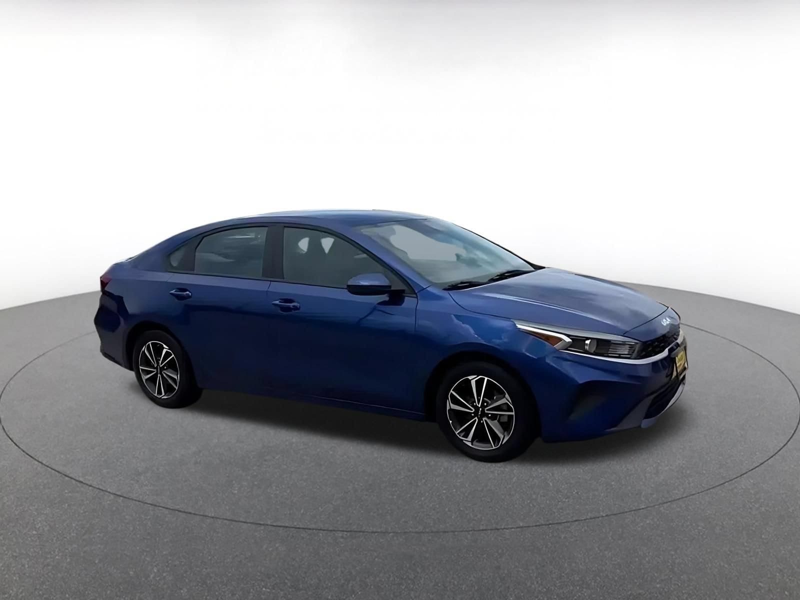 Thumbnail: 2024 Kia Forte - 2