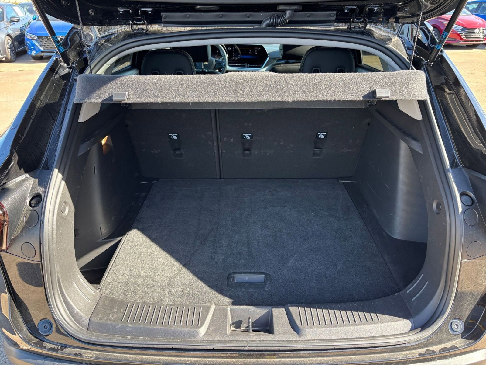 Thumbnail: 2025 Chevrolet Trax - 30