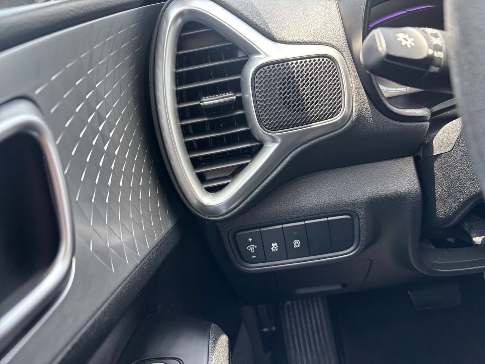 Thumbnail: 2025 Kia Soul - 32